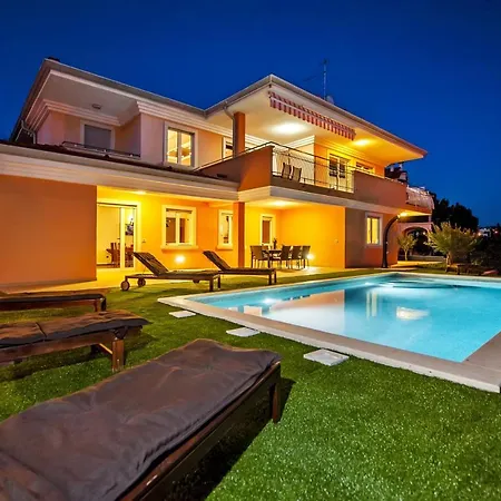 Villa Sky